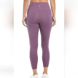 Danskin Women's Double Brushed  Legging Size Small NWOT Never Worn